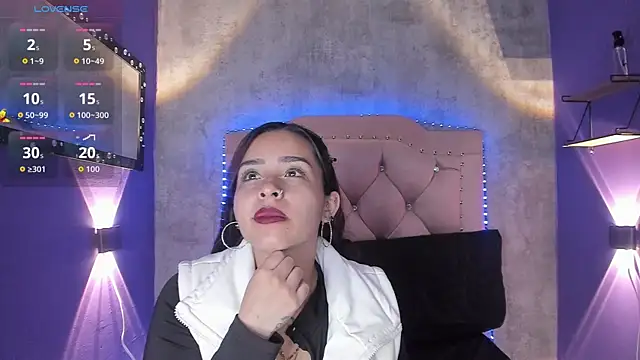 Snapshot of Mia_lopez_1 chatting on May 2026 10:38:02 PM Mia lopez 1 online show from May 2026 10:38:02 PM