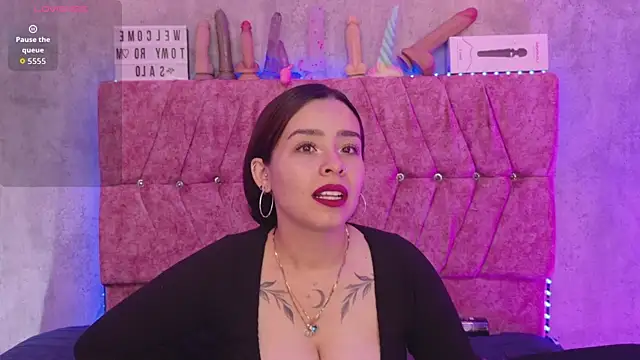 Snapshot of Mia_lopez_1 chatting on May 2026 08:23:01 AM Mia lopez 1 online show from May 2026 08:23:01 AM