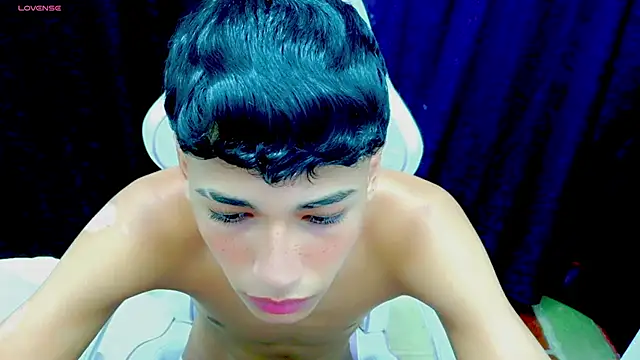 Im david02 online show from November 2025 01:34:02 PM