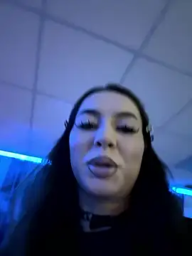 RollDolls online show from January 2026 05:00:01 AM