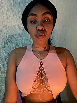 Snapshot of Itanydiorr chatting on October 2025 06:19:02 AM Itanydiorr online show from October 2025 06:19:02 AM