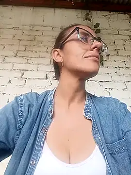 Jade 1-9 online show from October 2025 03:13:01 PM