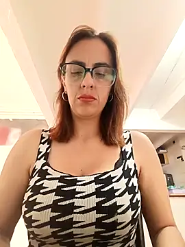 Snapshot of Jade_1-9 chatting on February 2026 05:22:02 PM Jade 1-9 online show from February 2026 05:22:02 PM