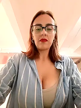 Snapshot of Jade_1-9 chatting on February 2026 05:39:01 PM Jade 1-9 online show from February 2026 05:39:01 PM