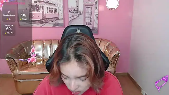 mia foster t online show from November 2025 12:38:02 PM