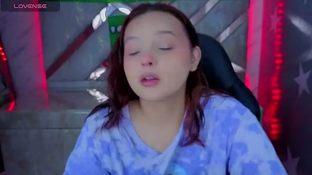 mia foster t online show from July 2026 02:07:02 PM
