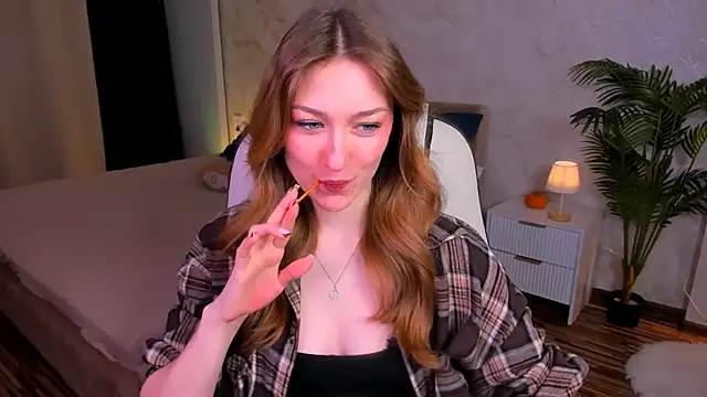 AngelAnabelle online show from November 2025 11:47:01 PM