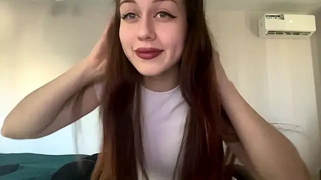 Nayra flash online show from October 2025 10:28:02 AM