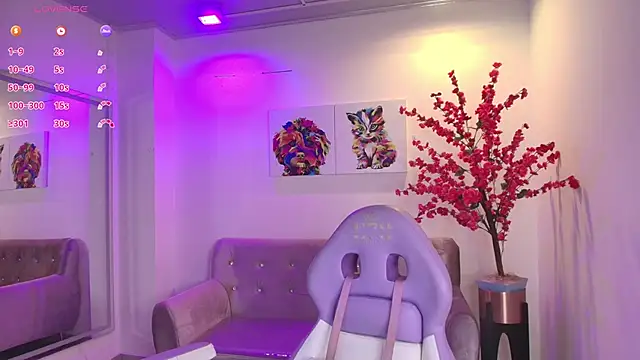 Snapshot of Summer_miller chatting on April 2026 11:23:01 AM Summer miller online show from April 2026 11:23:01 AM