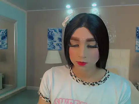 Luna LaFontaine online show from October 2025 12:05:02 PM