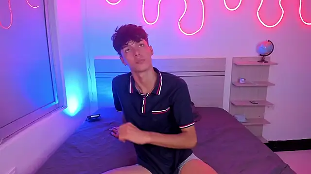 luccas ferreira online show from November 2025 07:10:01 PM