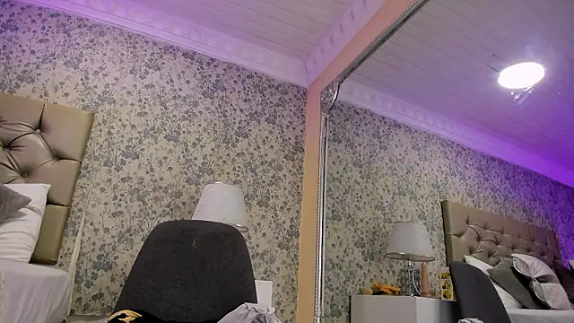 Clohe Bell online show from January 2026 01:26:02 PM