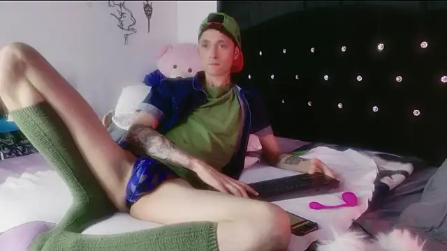 Tyler cat online show from March 2026 03:06:02 AM