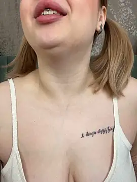 KellyMoors online show from October 2025 01:48:02 AM