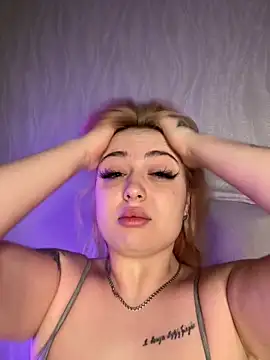 KellyMoors online show from April 2026 01:22:01 AM