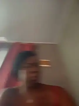 Priihmedeiros online show from April 2026 10:43:02 AM