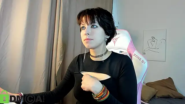 Sara Frayer online show from October 2025 09:02:01 AM