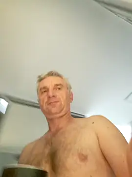 Vintermelon2 online show from October 2025 08:01:01 AM