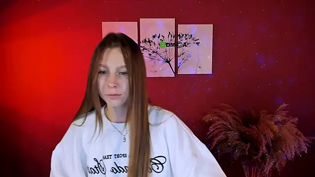 Snapshot of esme_moore_ chatting on October 2025 08:46:01 AM esme moore  online show from October 2025 08:46:01 AM