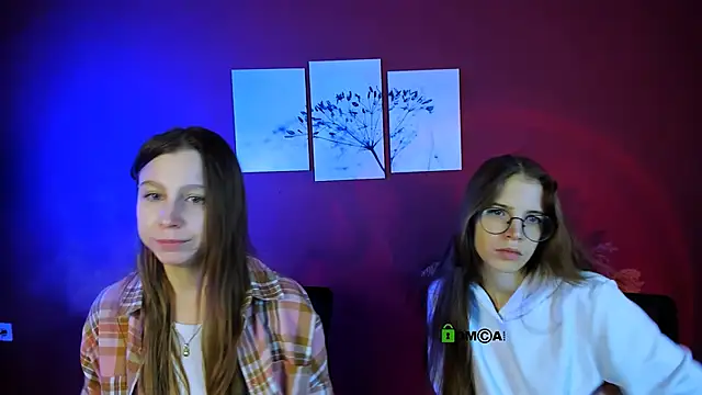 Snapshot of esme_moore_ chatting on October 2025 08:48:02 AM esme moore  online show from October 2025 08:48:02 AM