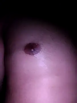 Elegant Guy online show from October 2025 08:40:02 PM