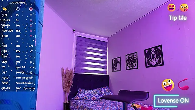 Nikki Vesper online show from March 2026 09:30:02 PM