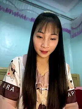 banlinh004 online show from October 2025 02:40:01 PM