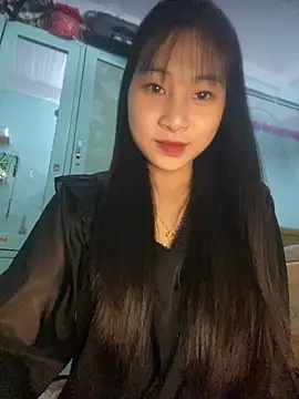 banlinh004 online show from November 2025 01:36:02 PM