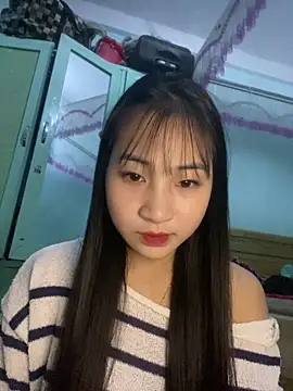banlinh004 online show from February 2026 02:21:02 PM