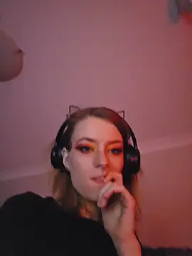 lonely Cosplay chick online show from October 2025 01:34:01 PM