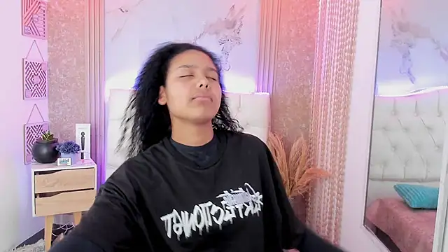 AriaVega online show from February 2026 12:54:01 PM