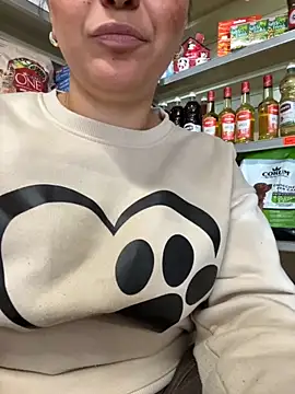 Daiana Andra online show from October 2025 10:45:01 AM