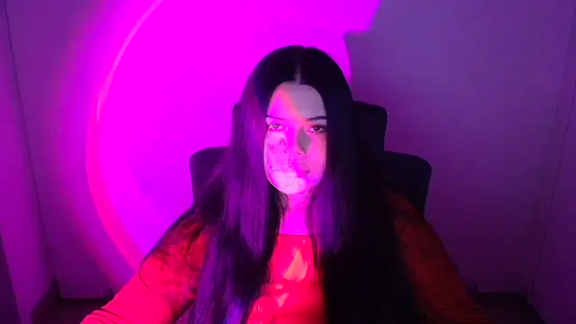 Mona Esty online show from October 2025 11:35:01 PM