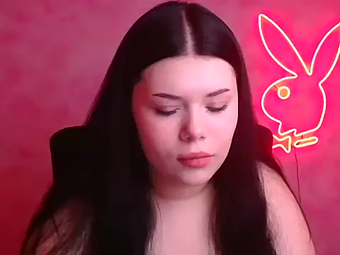 Mona Esty online show from November 2025 12:42:02 PM