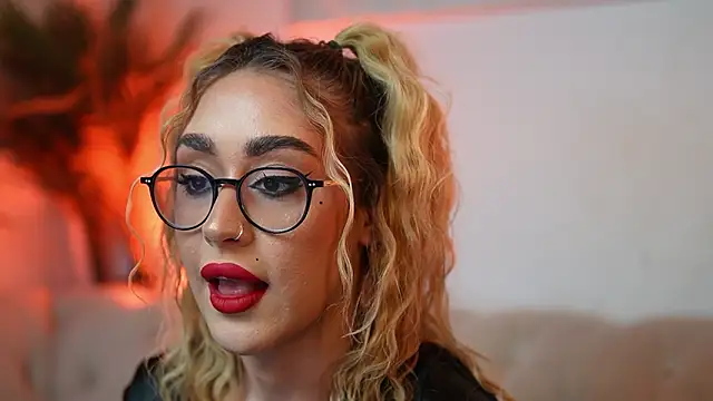 AileenKiss online show from March 2026 09:41:01 PM