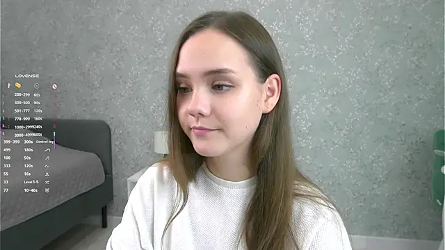 Snapshot of SweetSaraPie chatting on October 2025 06:49:01 PM SweetSaraPie online show from October 2025 06:49:01 PM