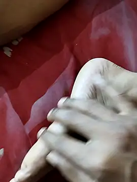 Aditi1996 online show from November 2025 05:03:01 PM