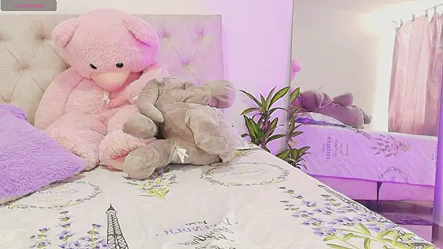 SoofiKiss online show from March 2026 06:58:02 PM