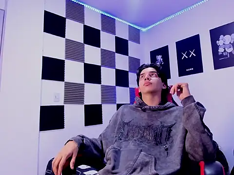 jeycobb online show from January 2026 11:25:01 AM