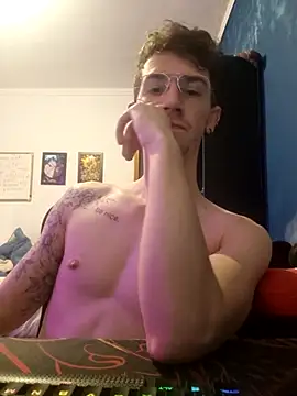 Snapshot of SweetGoodBoy22 chatting on October 2025 06:17:02 PM SweetGoodBoy22 online show from October 2025 06:17:02 PM