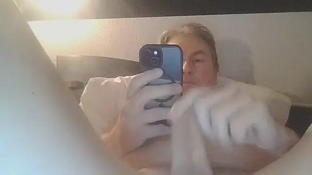 Sklavekay online show from December 2025 07:41:02 PM