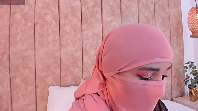  alishaa c online show from October 2025 09:14:02 PM