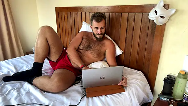 mrmaxiy online show from April 2026 08:17:01 AM