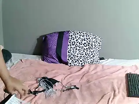 BoobsBae04 online show from October 2025 08:09:02 PM