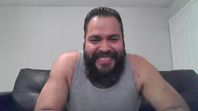 Snapshot of BigJohnBear39 chatting on October 2025 05:08:01 AM BigJohnBear39 online show from October 2025 05:08:01 AM