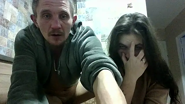 Snapshot of Twolatte1520 chatting on February 2026 10:35:01 PM Twolatte1520 online show from February 2026 10:35:01 PM