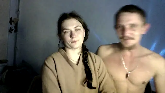 Snapshot of Twolatte1520 chatting on February 2026 07:39:02 PM Twolatte1520 online show from February 2026 07:39:02 PM