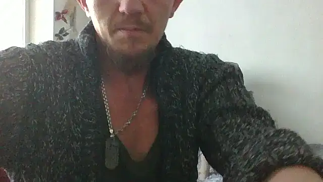 Twolatte1520 online show from April 2026 09:34:01 AM