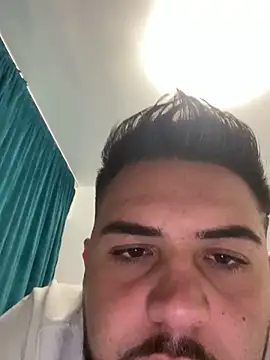 MilanYaman online show from October 2025 09:45:02 PM