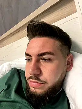 MilanYaman online show from October 2025 03:11:02 PM